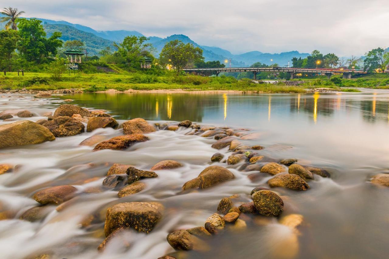 Pura Nakhon Hotel Nakhon Si Thammarat Exteriör bild