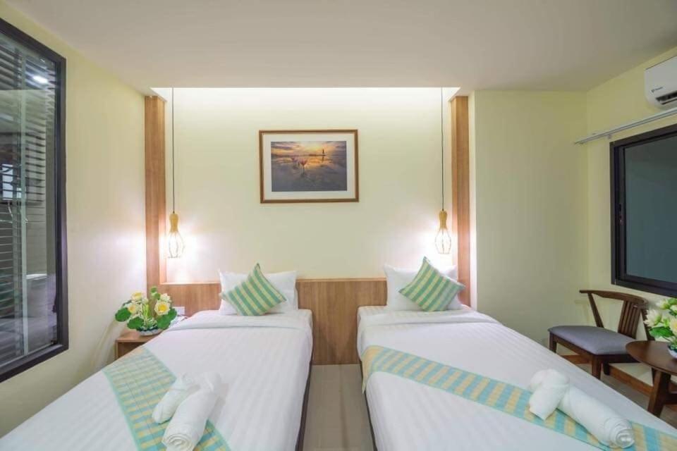 Pura Nakhon Hotel Nakhon Si Thammarat Exteriör bild
