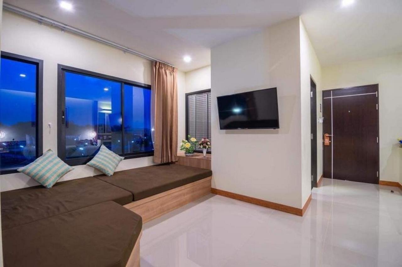 Pura Nakhon Hotel Nakhon Si Thammarat Exteriör bild
