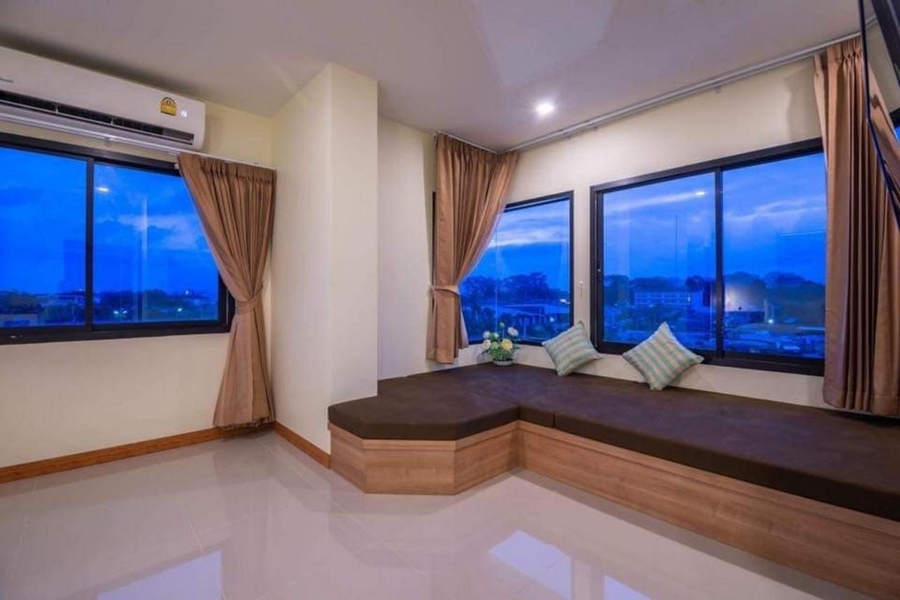 Pura Nakhon Hotel Nakhon Si Thammarat Exteriör bild