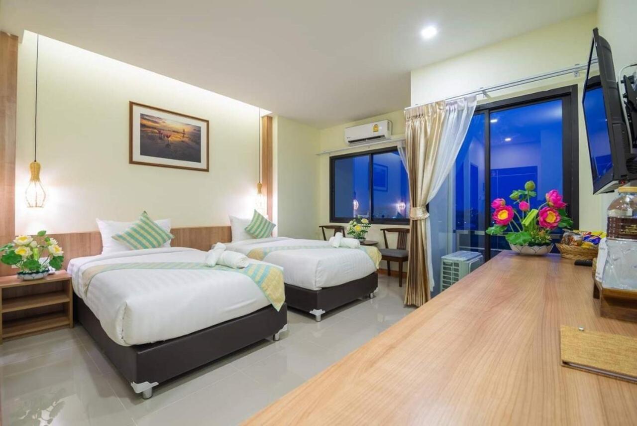 Pura Nakhon Hotel Nakhon Si Thammarat Exteriör bild