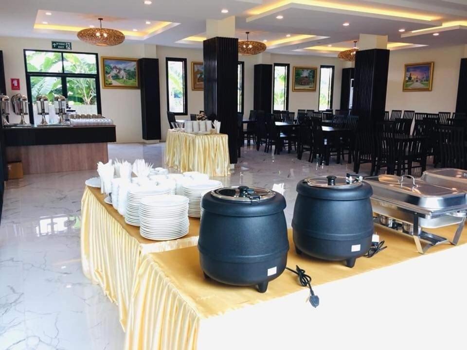 Pura Nakhon Hotel Nakhon Si Thammarat Exteriör bild